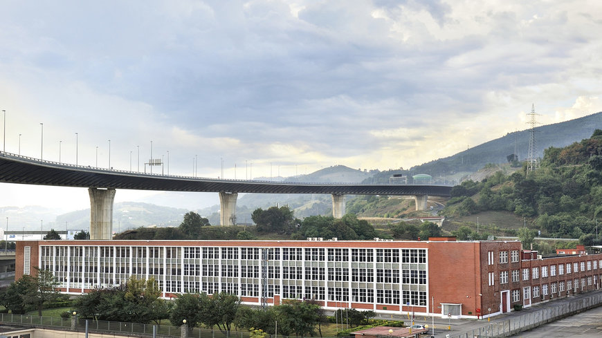 ALSTOM'S FACTORY IN TRAPAGA INSTALLS SOLAR PANELS